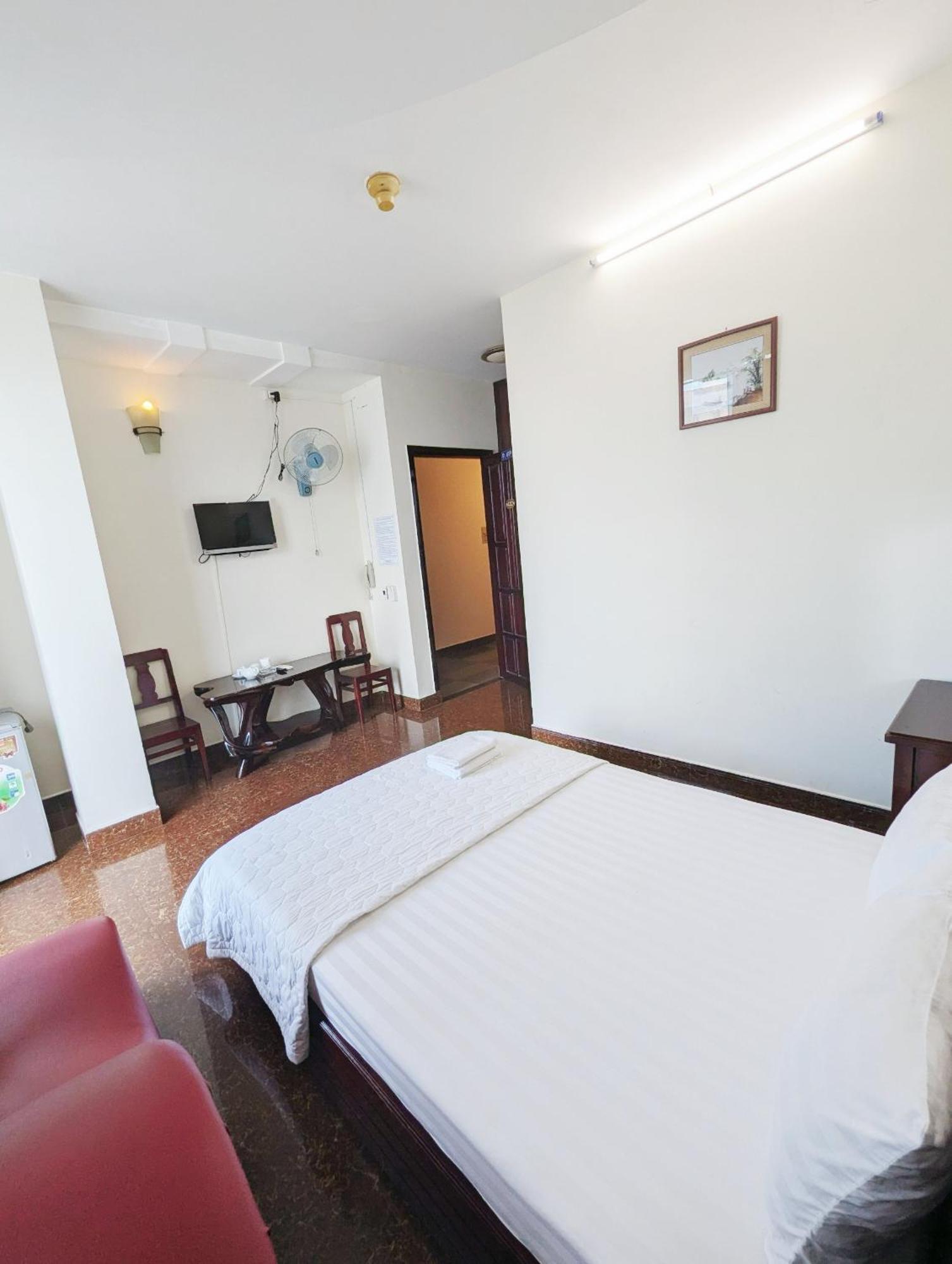 Hotel Khach San Mien Ho Chi Minh City
