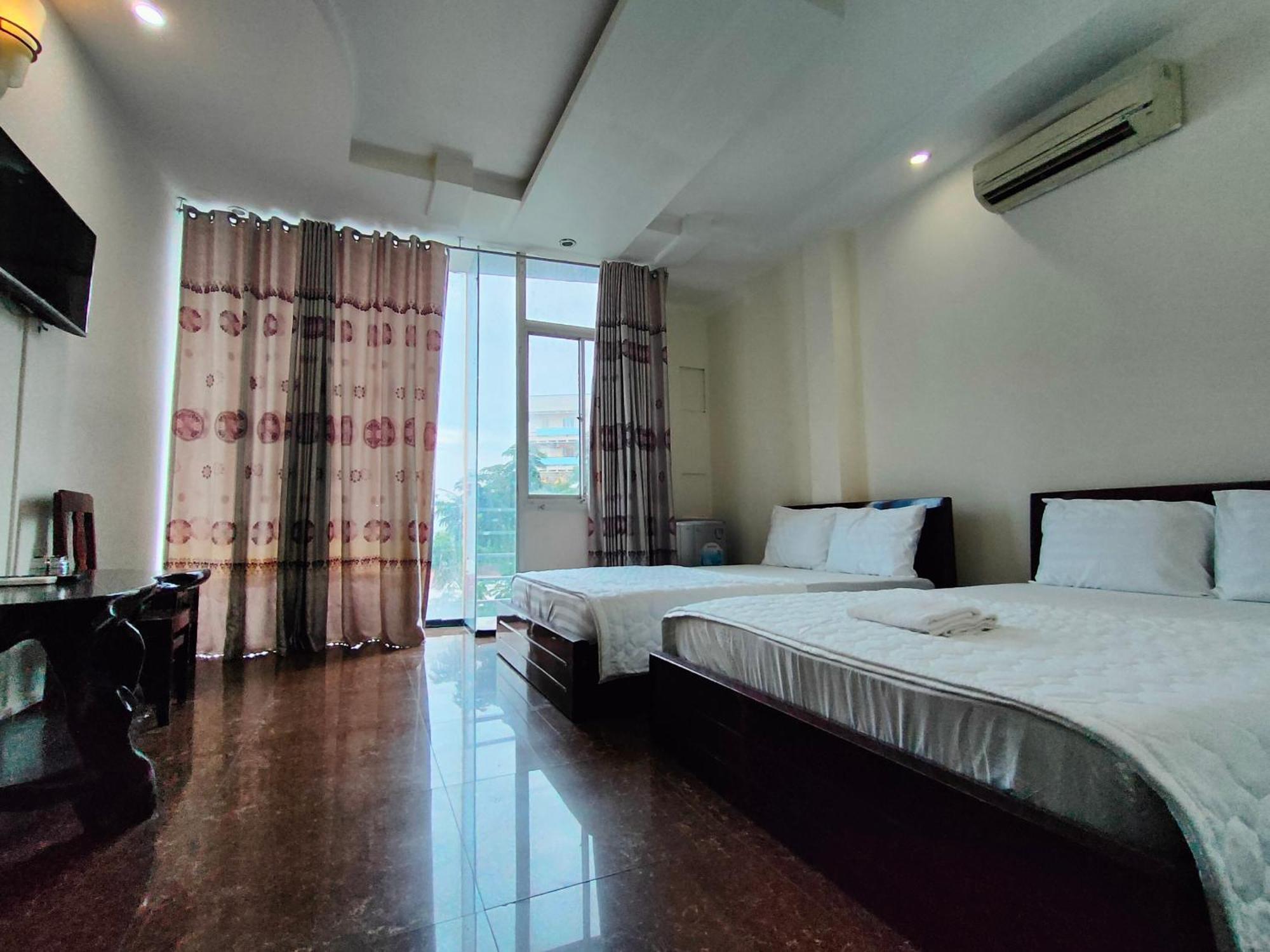 Khach San Mien Hotel *